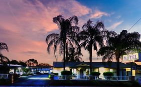 Oasis Motel